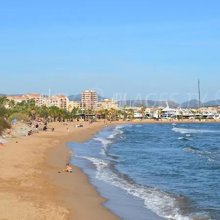 Apartment Garden 150 M From The Fréjus
